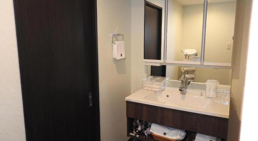 Hotel Bougainvillea Minowa Tokyo Esterno foto